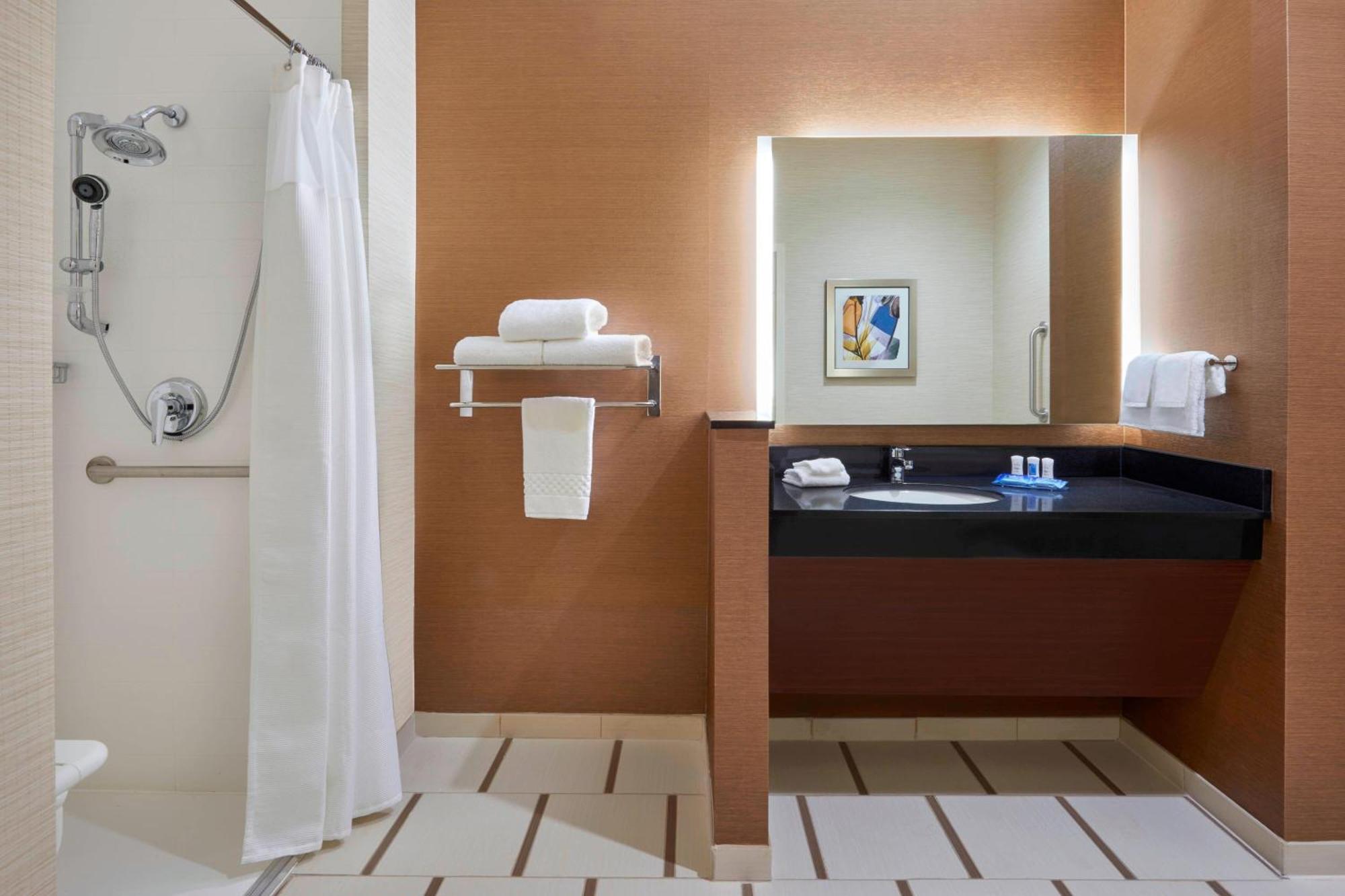 Fairfield By Marriott Niagara Falls Bagian luar foto